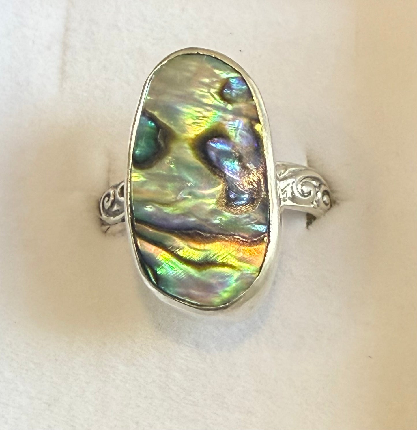Paua shell ring - Size 7.5